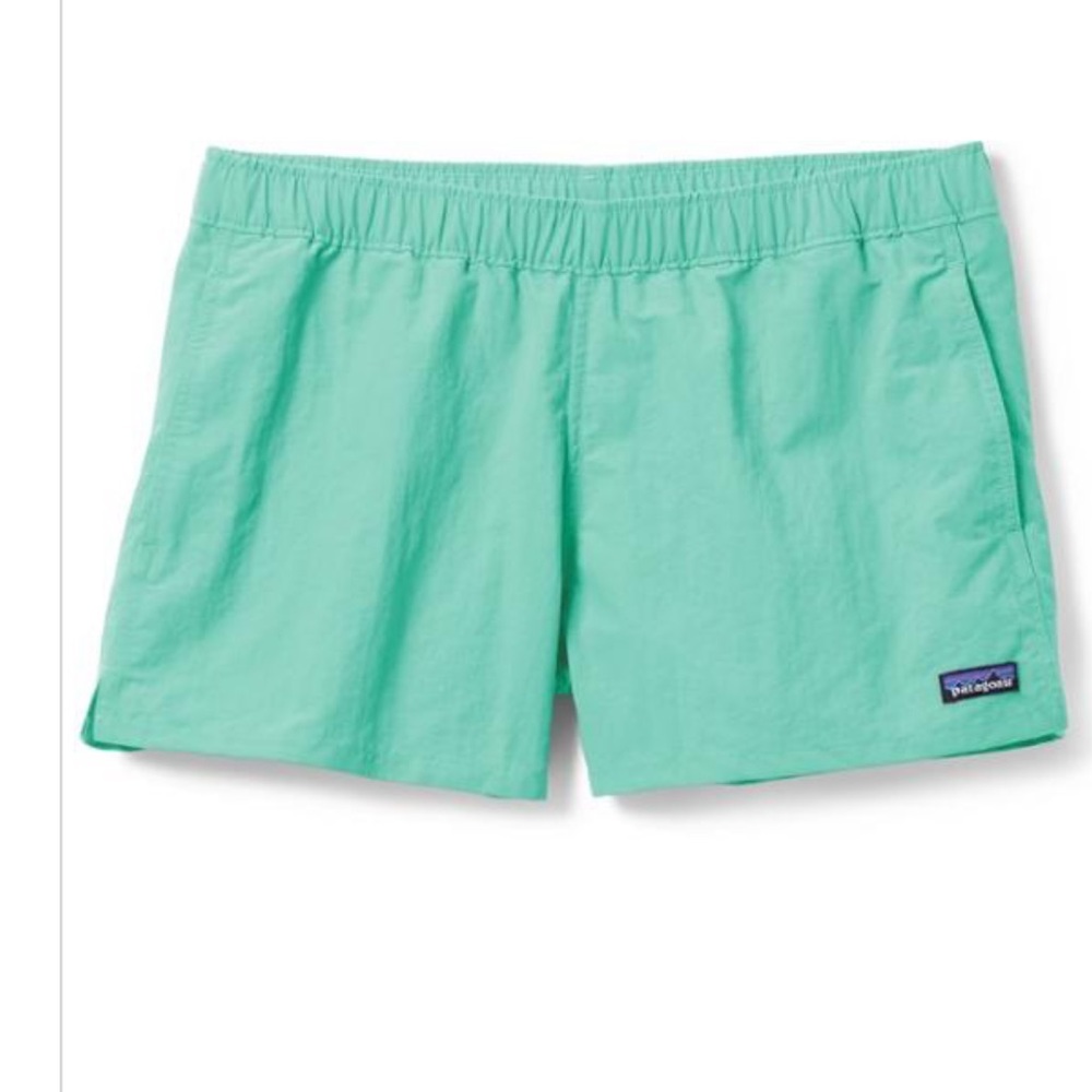 PATAGONIA - “BARELY BAGGIES SHORTS” size M
